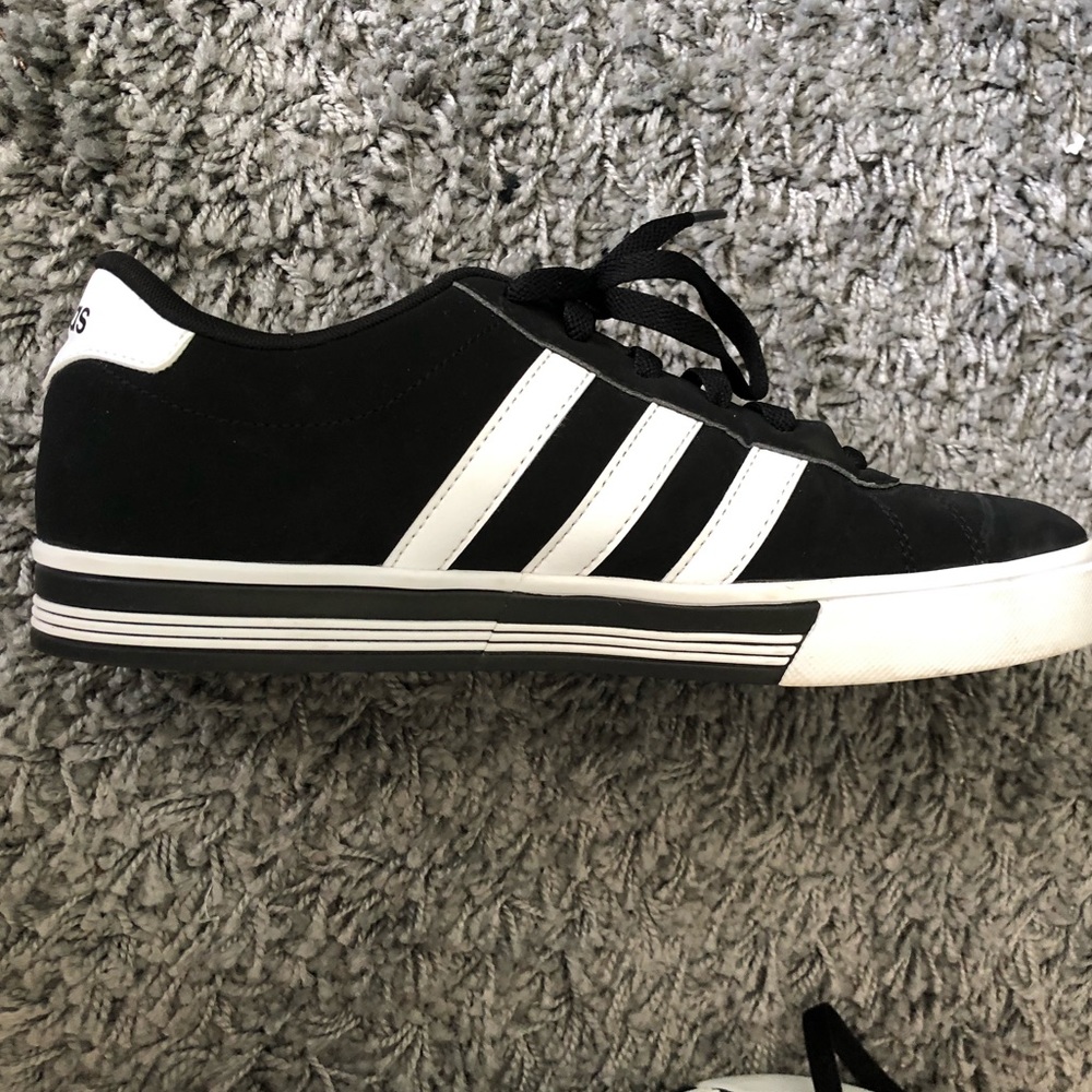 Men’s adidas comfort footbed shoes NWOT